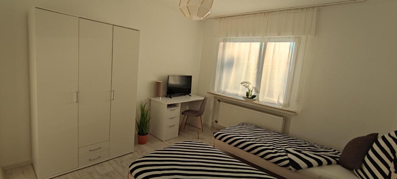 Schoene Und Optimal Gelegene Wohnung Weisskirchen Zewnętrze zdjęcie
