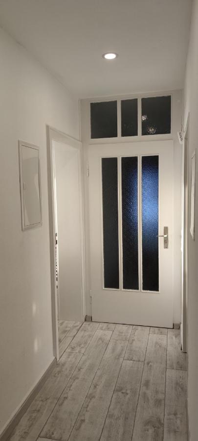 Schoene Und Optimal Gelegene Wohnung Weisskirchen Zewnętrze zdjęcie